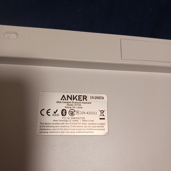 ANKER ultra compact Bluetooth keyboard  modelA7726 - Picture 2 of 3
